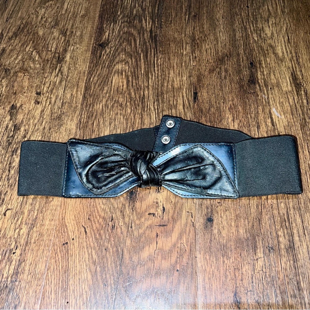 Black leather elastic high waisted belt with knot